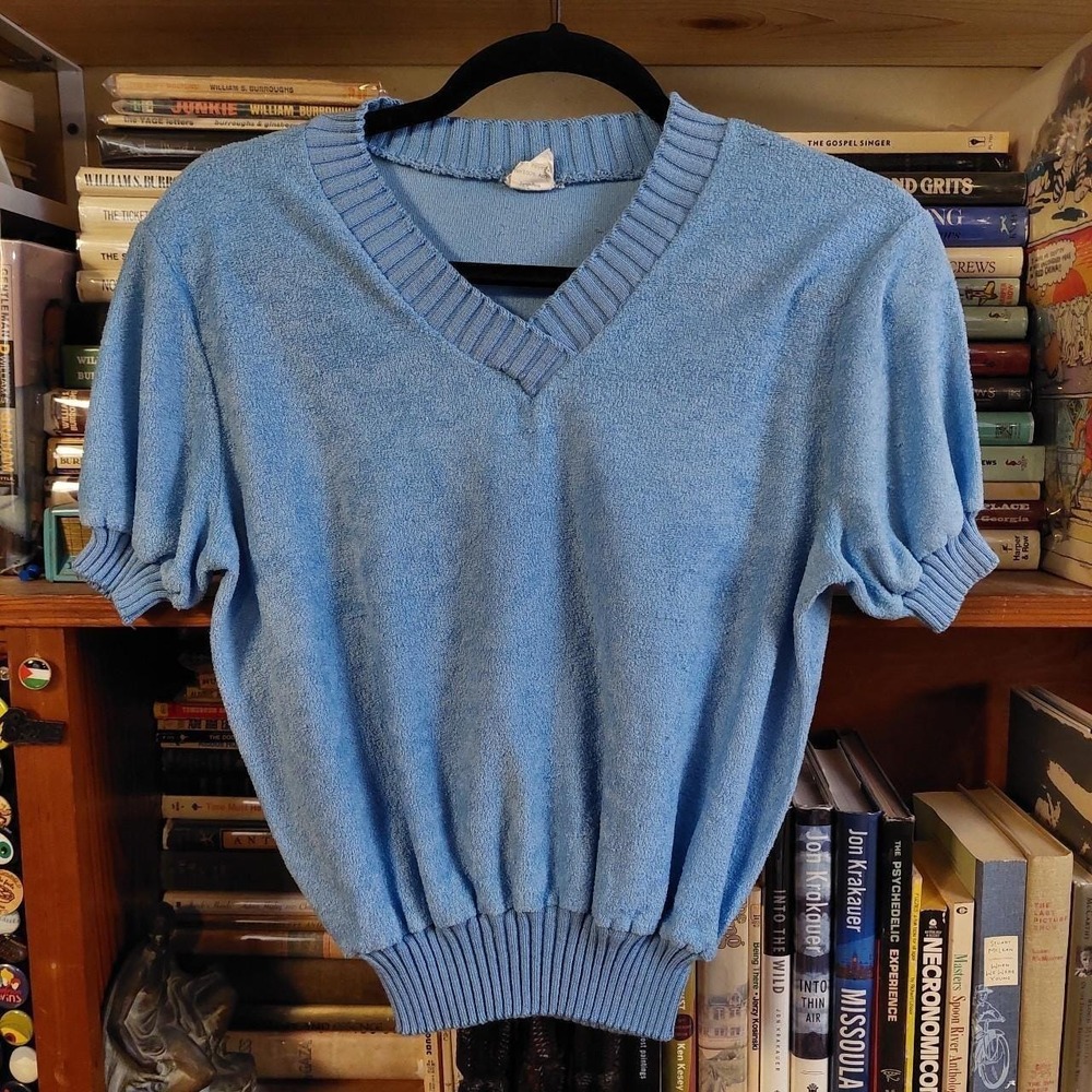 Vintage 70s light blue short sleeve terry cloth style short sleeve sweater.